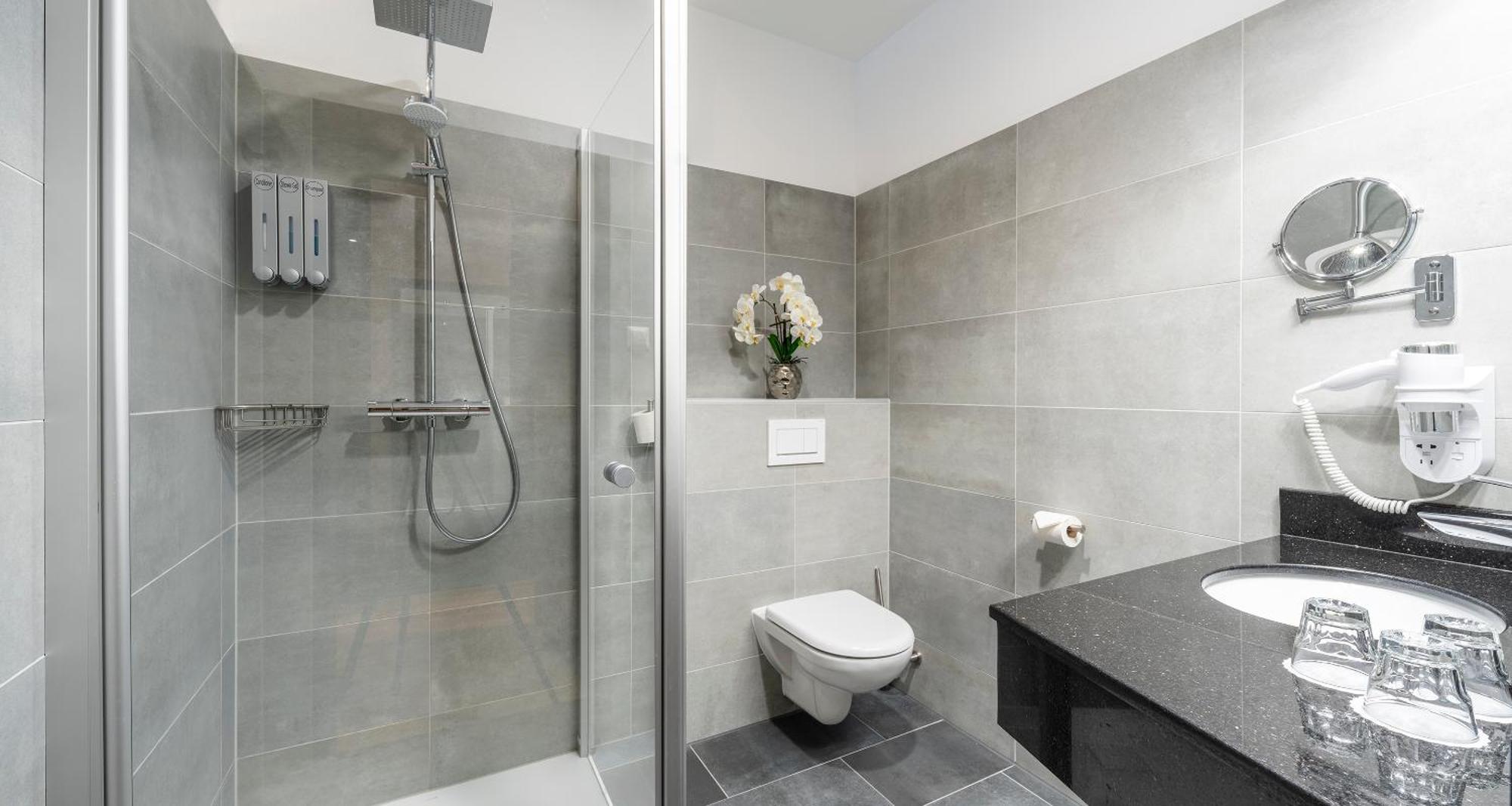 Plaza Inn Wiener Neustadt, BW Signature Collection Экстерьер фото